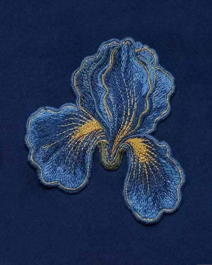 Iris 刺绣深V镂空网纱长裙 - 藏青色