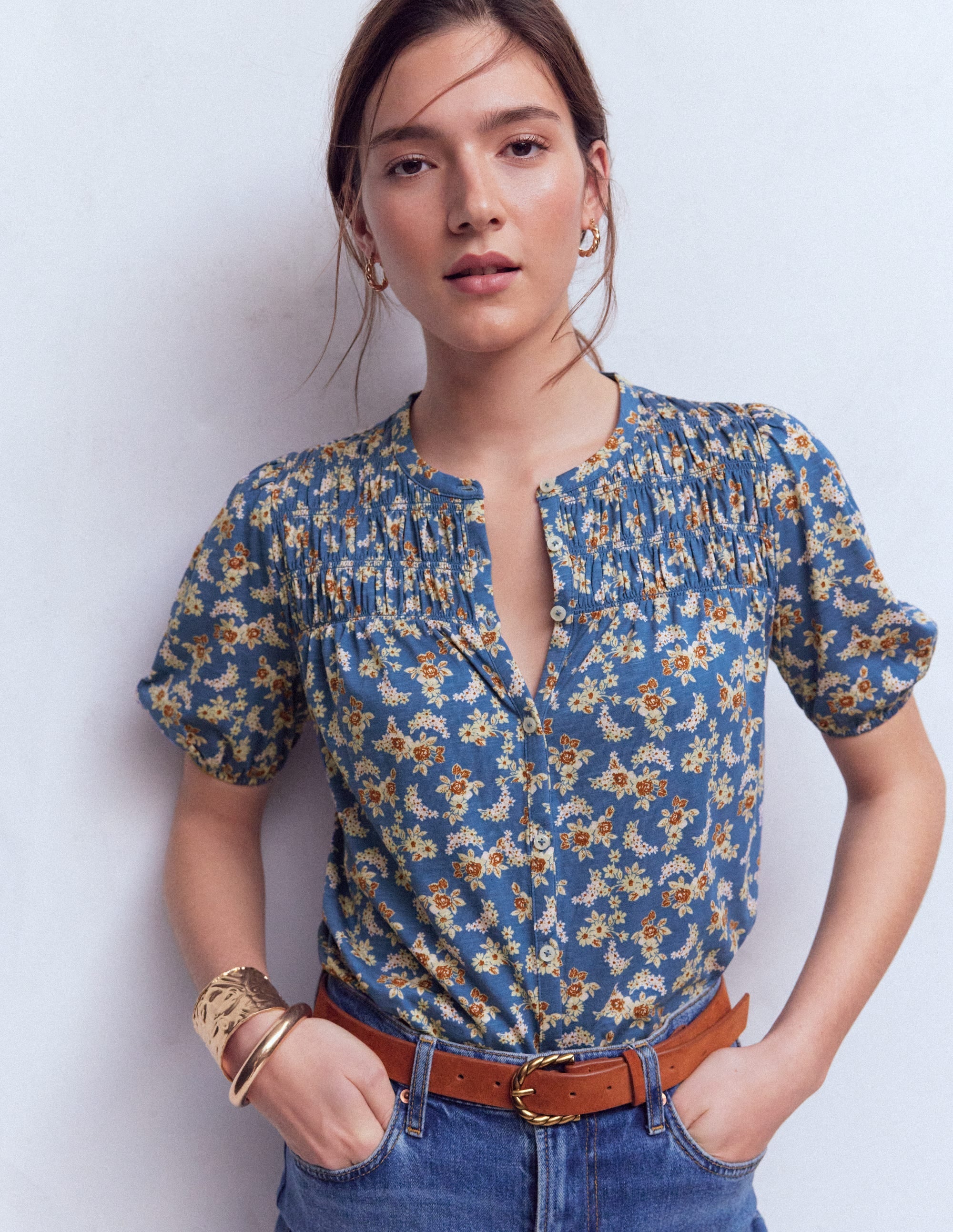 Mya Short Sleeve Smocked Shirt-True Navy, Dainty Blooms